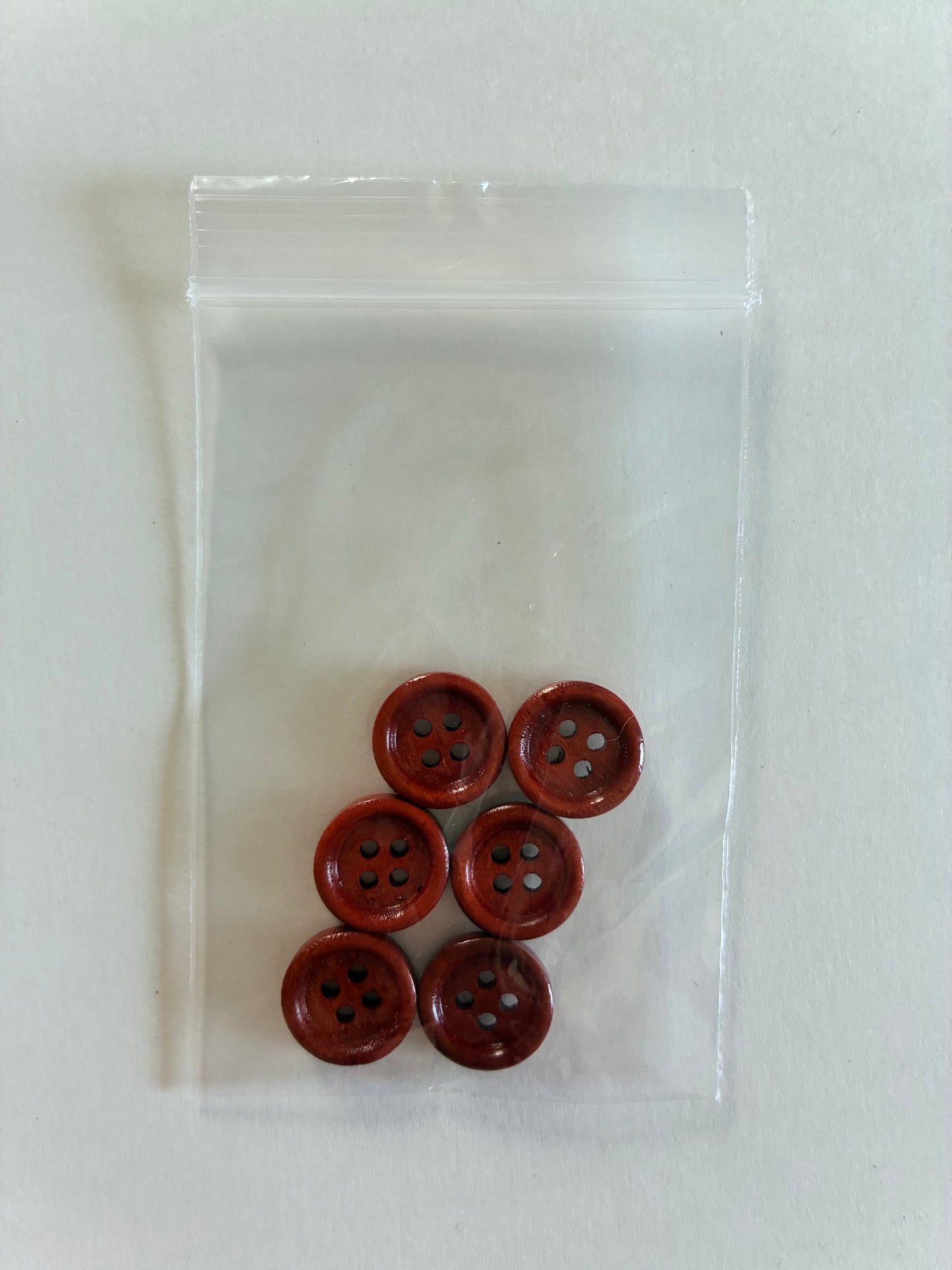 Boutons en bois vernis 13mm