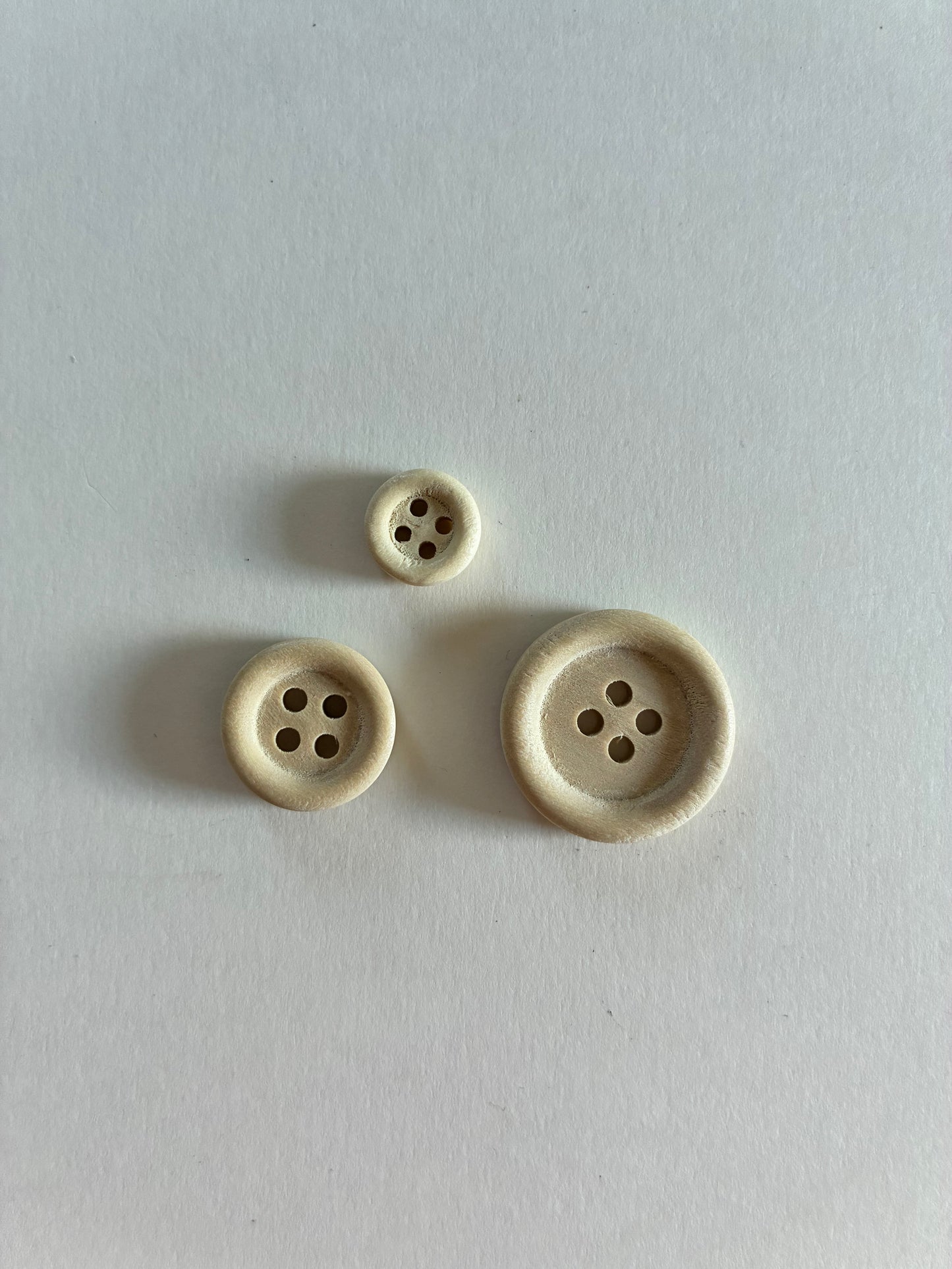 Bouton en bois naturel
