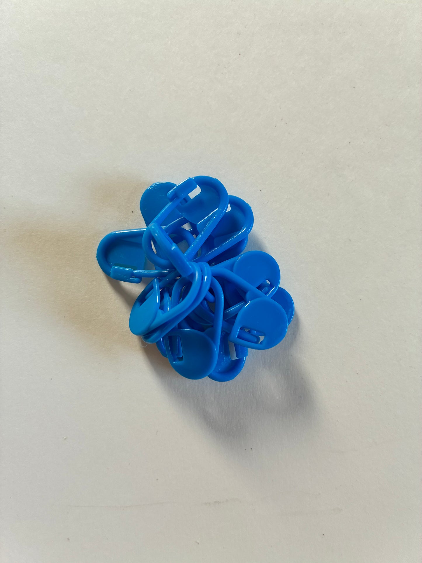 Marqueur en plastique avec fermoir